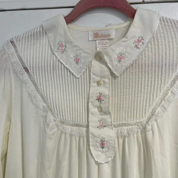 Vintage 60s 70s Cream Cotton Barbizon Long Nightgown Sz. M